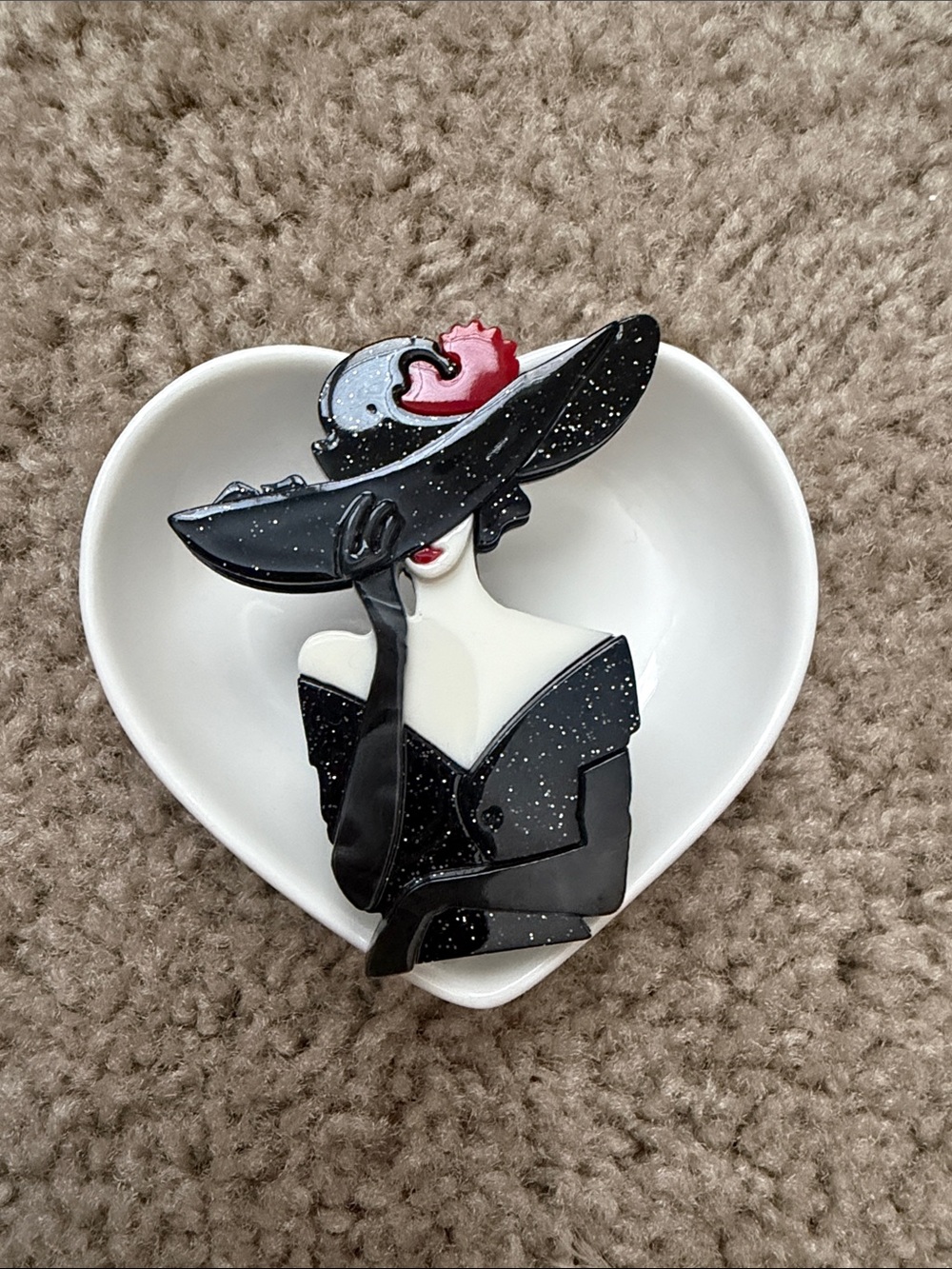 Elegant Black & White Fashion Lady Brooch with Red Accent